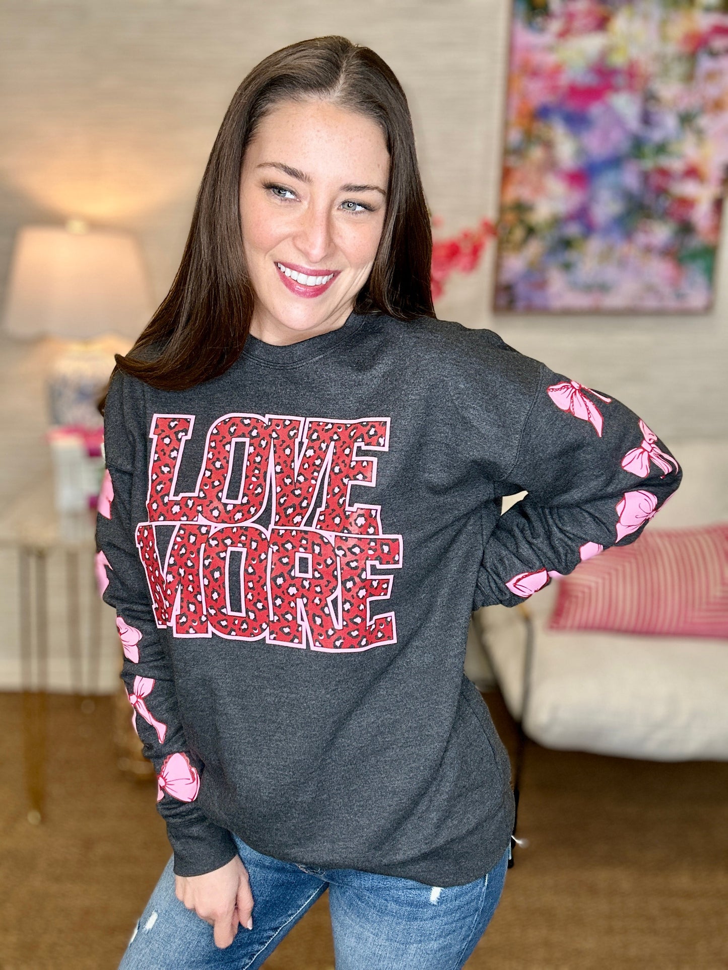 Love More Leo & Bows Pullover