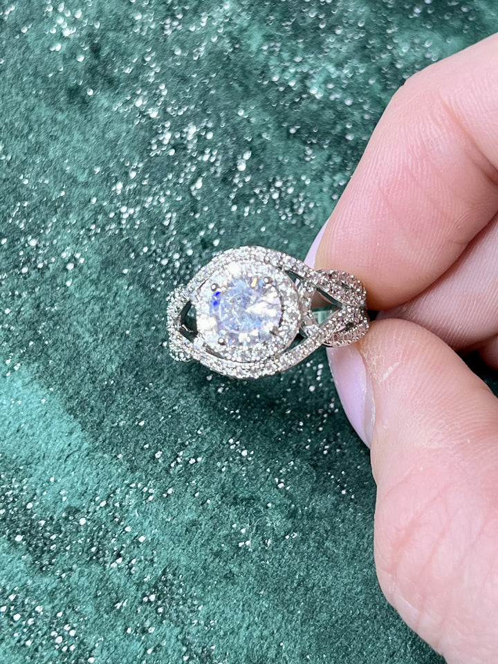 The Twist Upgrade Ring