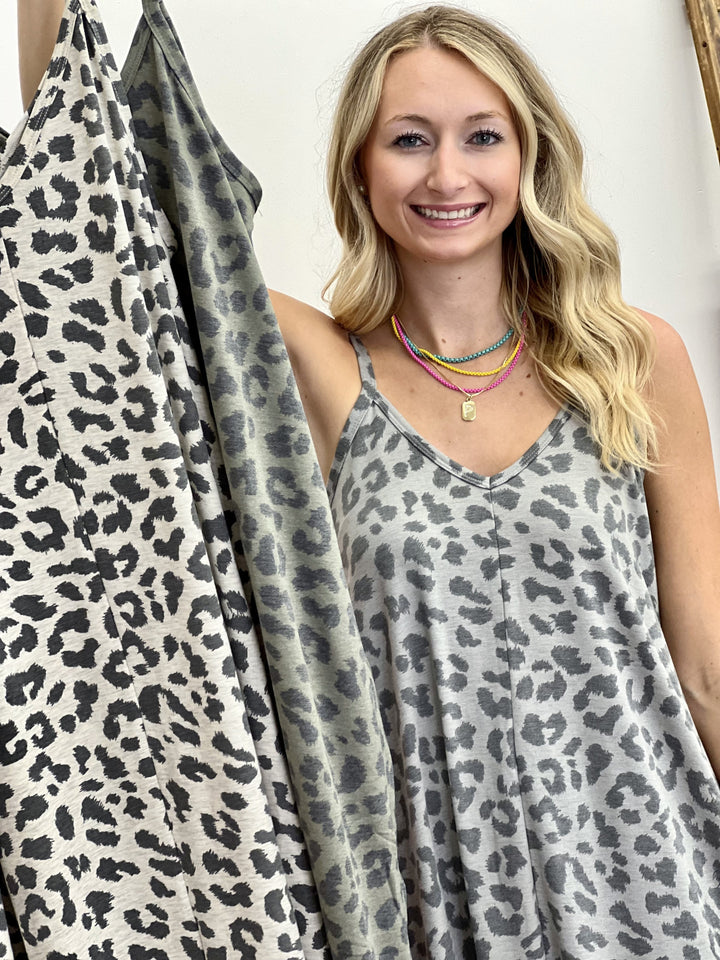 Steal Simple Leo Live-in Maxi-Lots