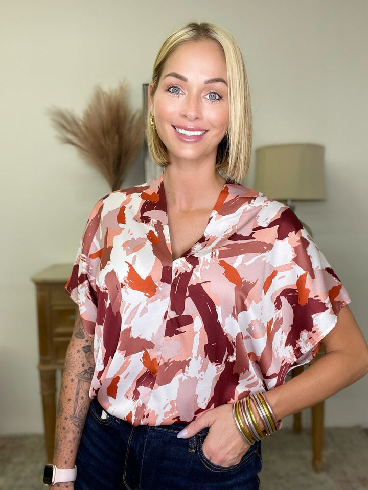 The Lipstick Lover V Top - AS