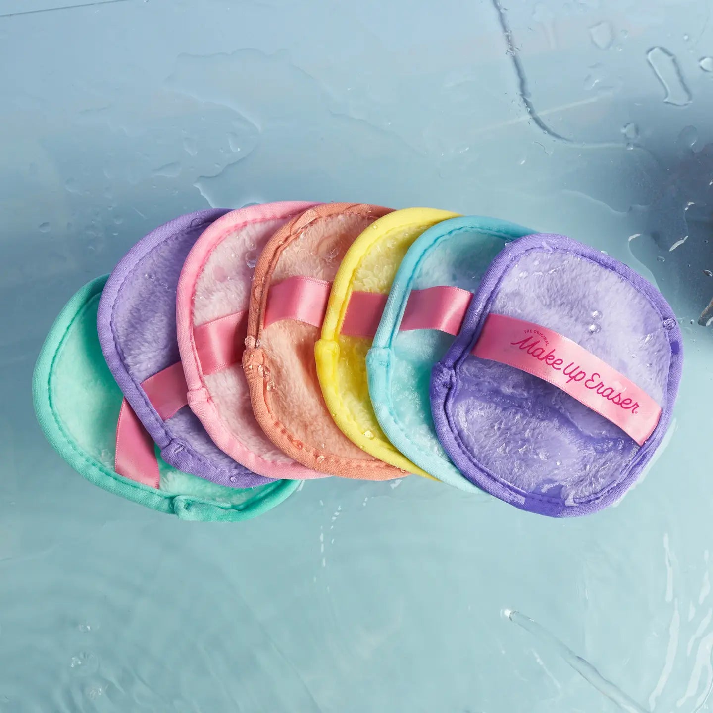 The Dewy Glow 7-Day Makeup Eraser Set