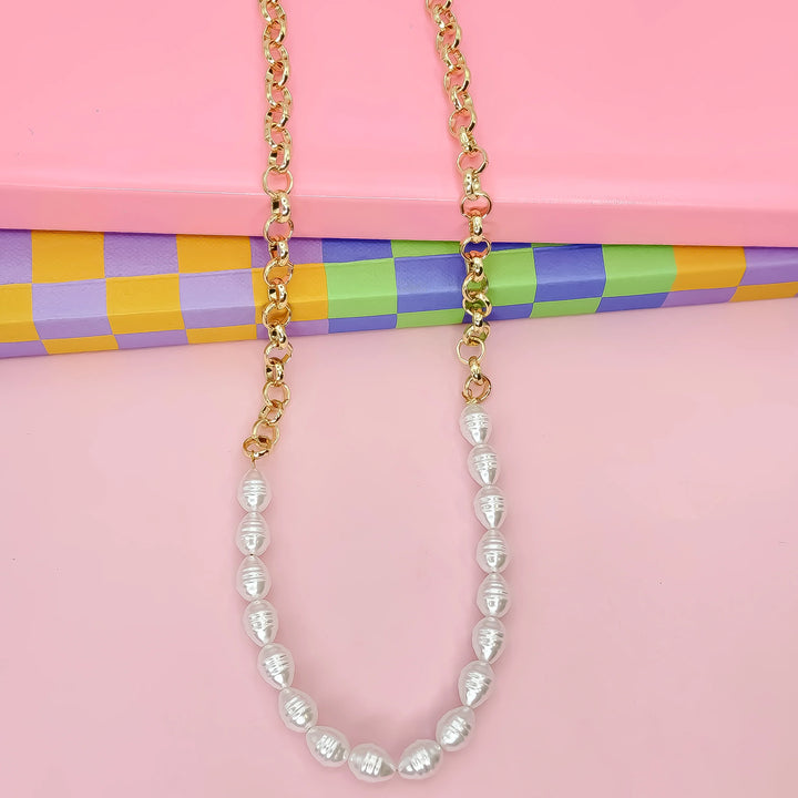 The STEAL Pearl Pop Necklace