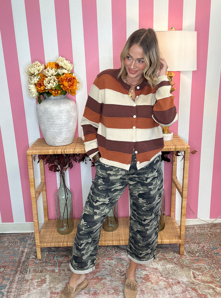 The Mica Camo Crops