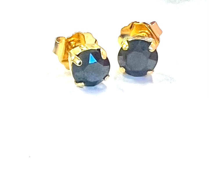 TOVA-LV Oakland Studs