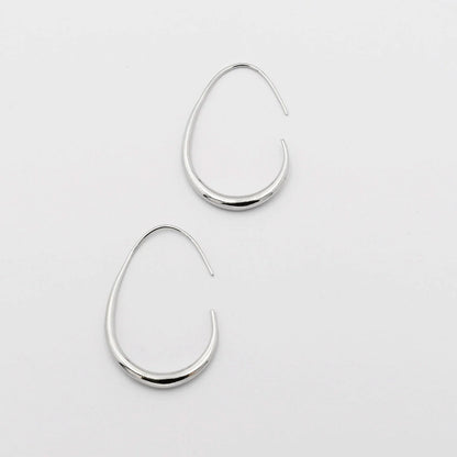 The STEAL Dainty Hoops