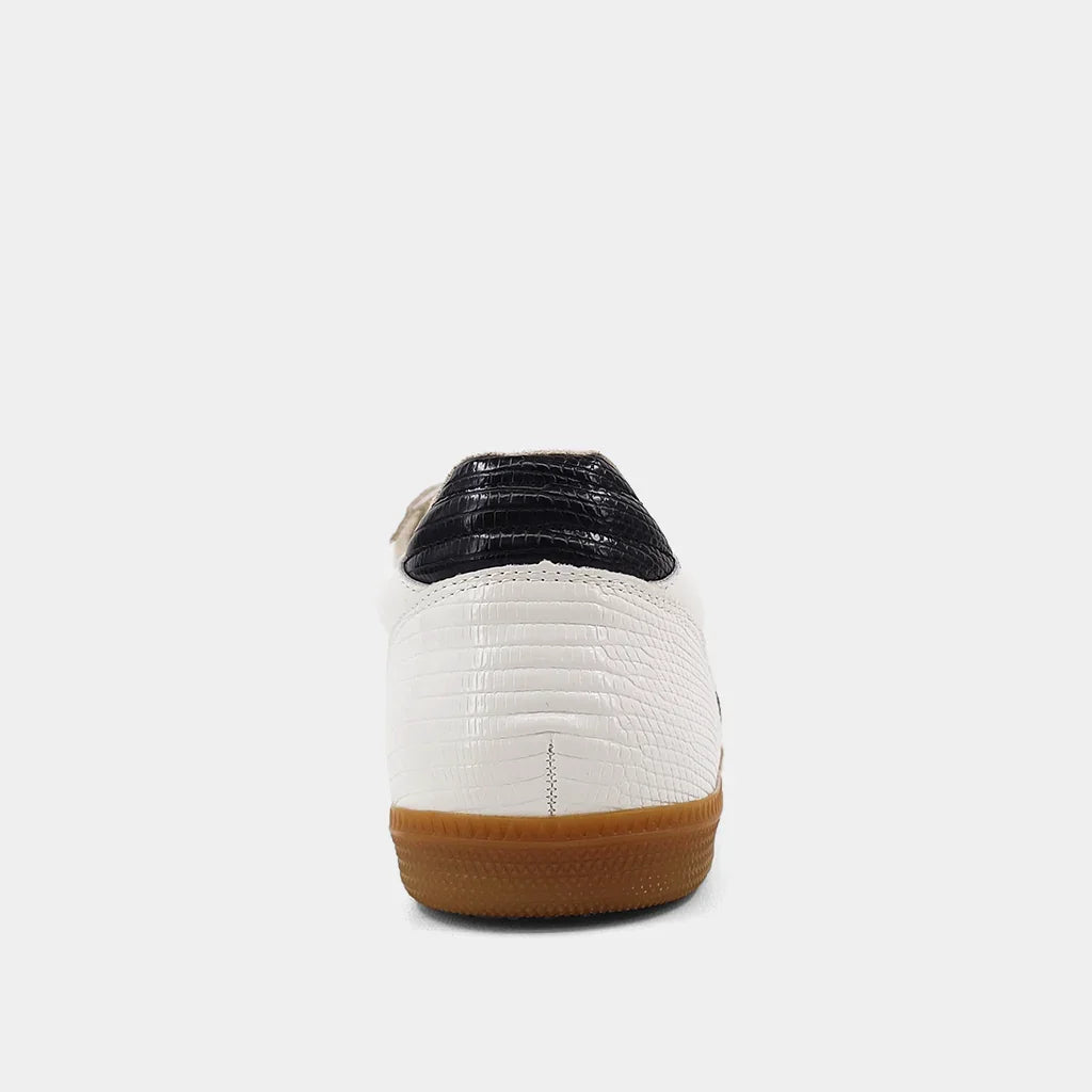 The B&W Sydney Sneaks