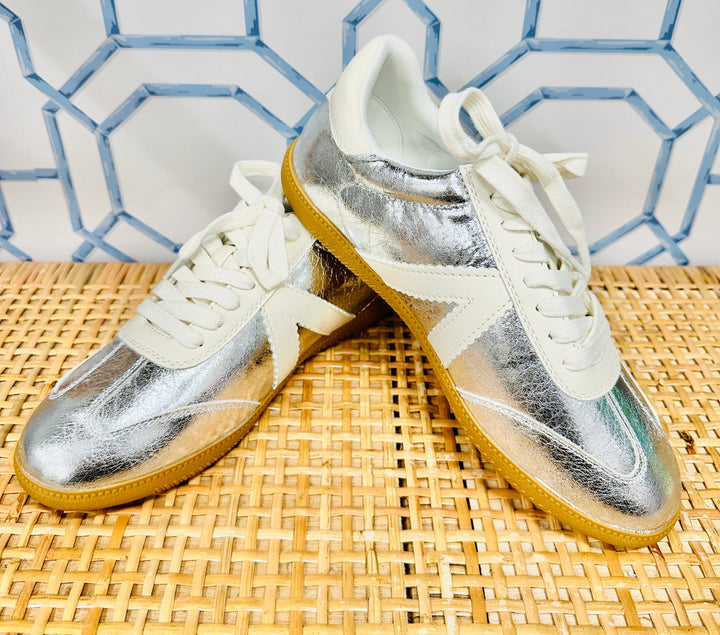 The Claire Sneaks