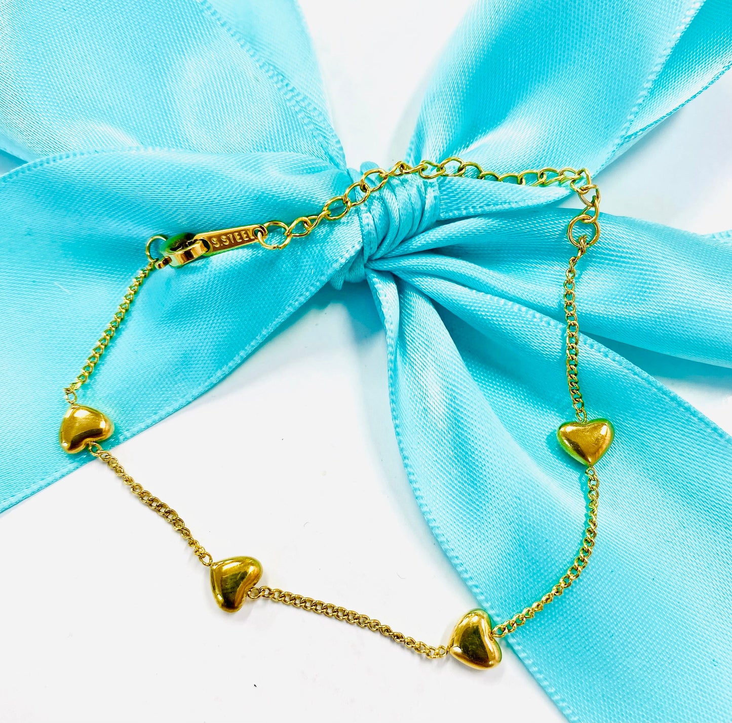 The Buckley Dainty Heart Bracelet