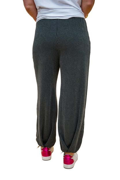 The Paris Pants in 2 Colors