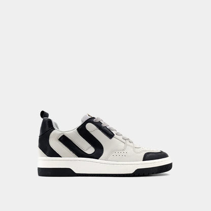 The Black Sybil Sneaks