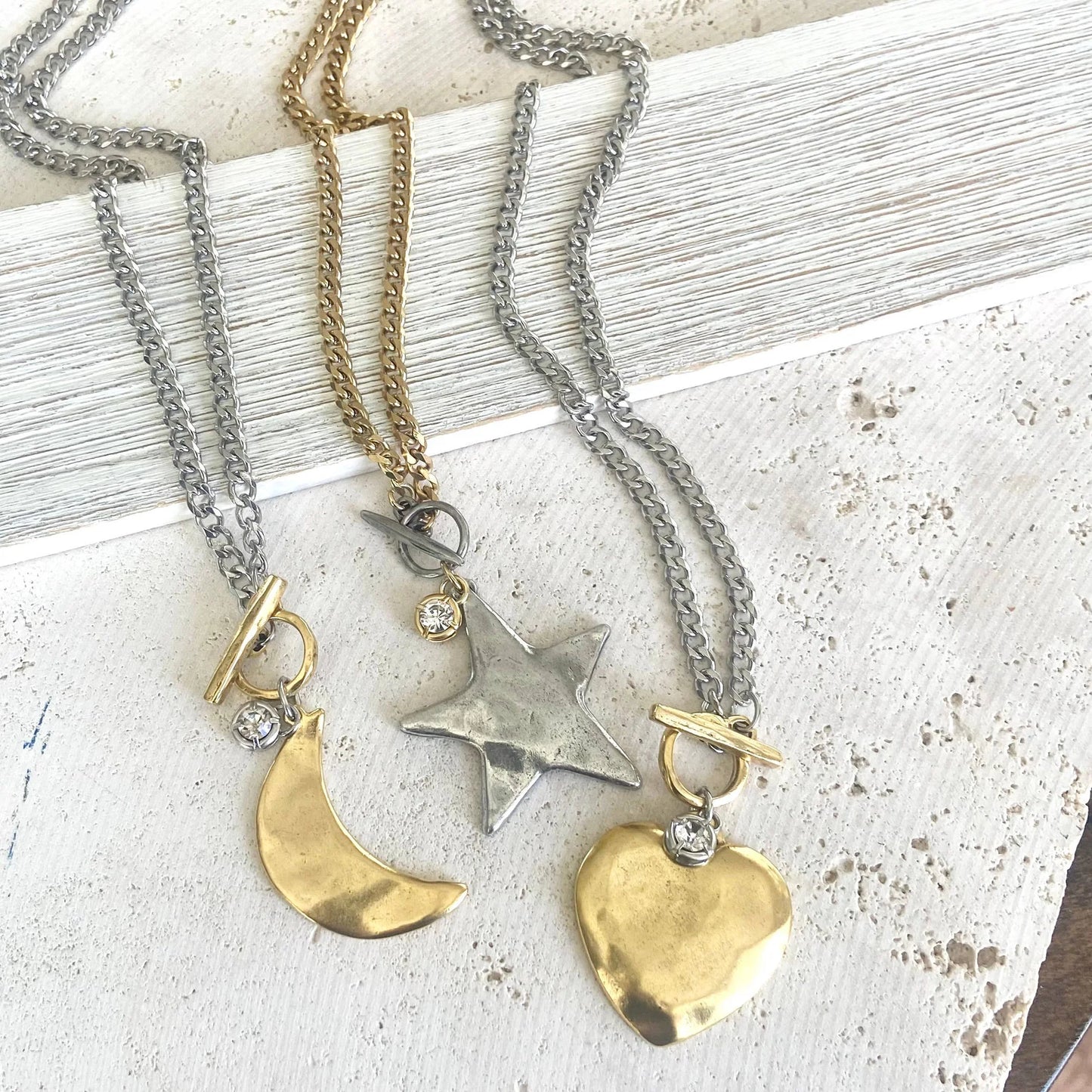 The Large Pendant Toggle Necklace-3 Options