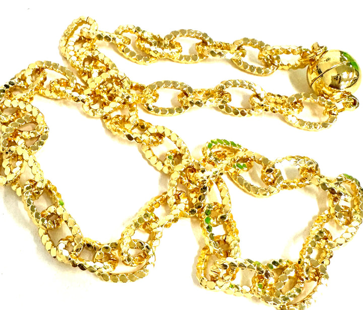 The Magic Liv Necklace