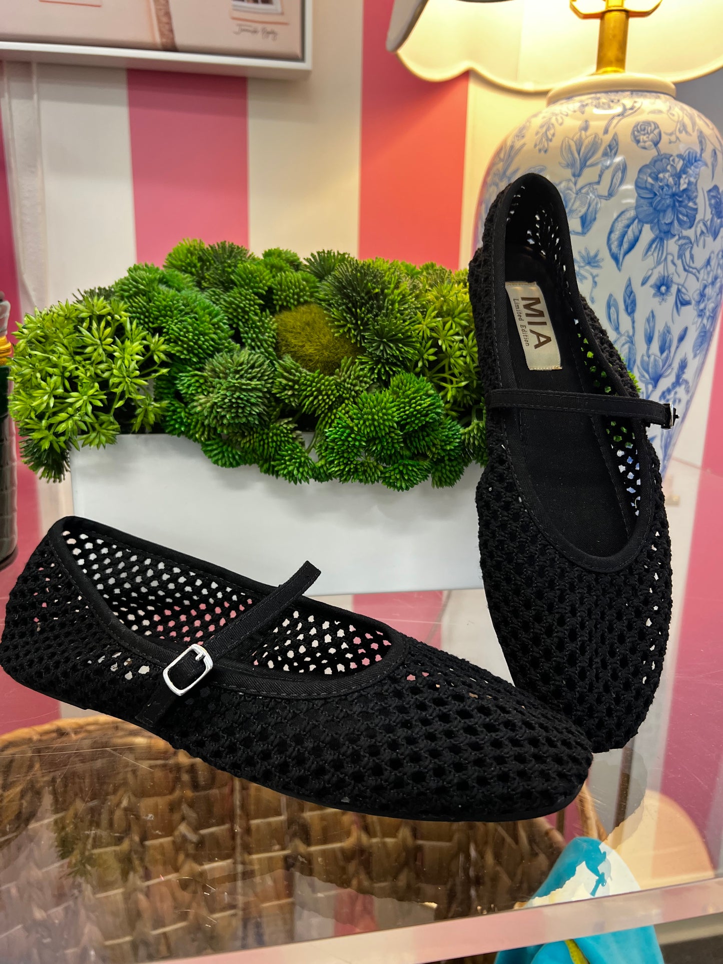 The Kora Flats-4 Colors