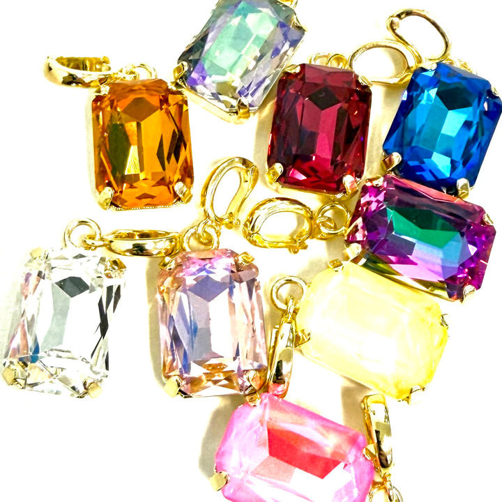 The Magic Mini Queen Charm