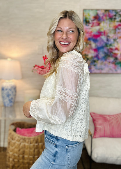 The Romantic Top in Cream