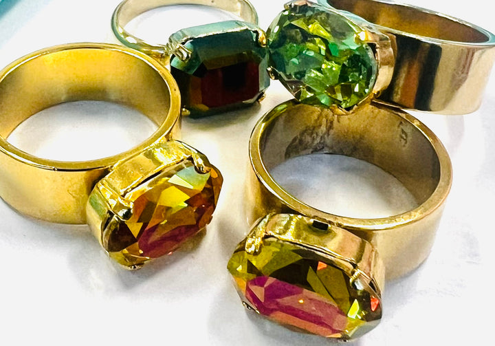 Tova Solitaire Ring-Round