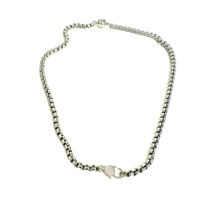 The Magic Carl Necklace