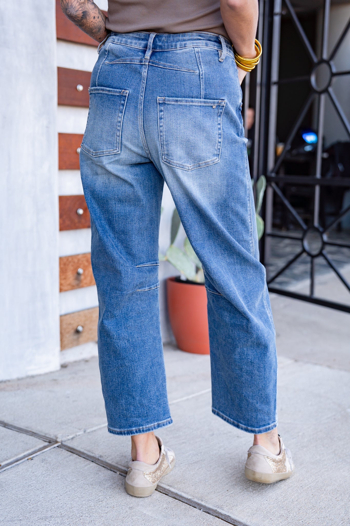 The Mica Barrel Jeans