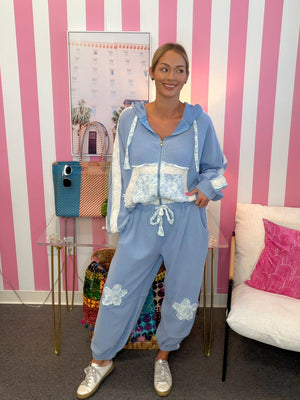 The Natural Gauze Set in Powder Blue