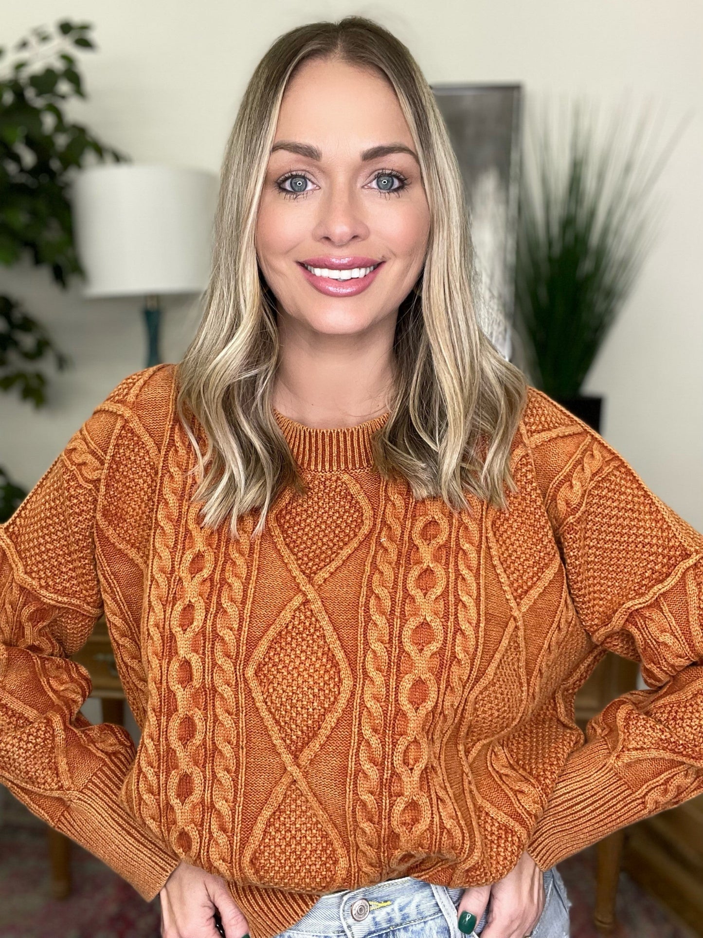 The Twisted Sweater in 2 Colors /AS