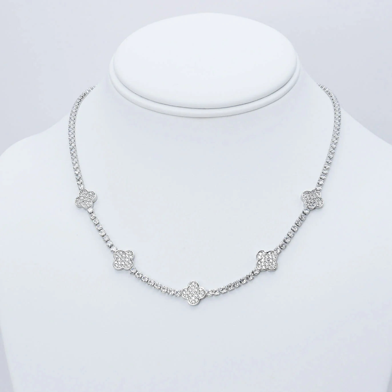 The STEAL Amelia Radiance Necklace