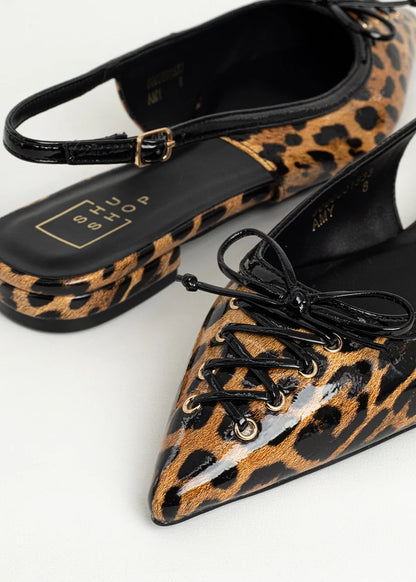 The Amy Slingback Flats in Leo