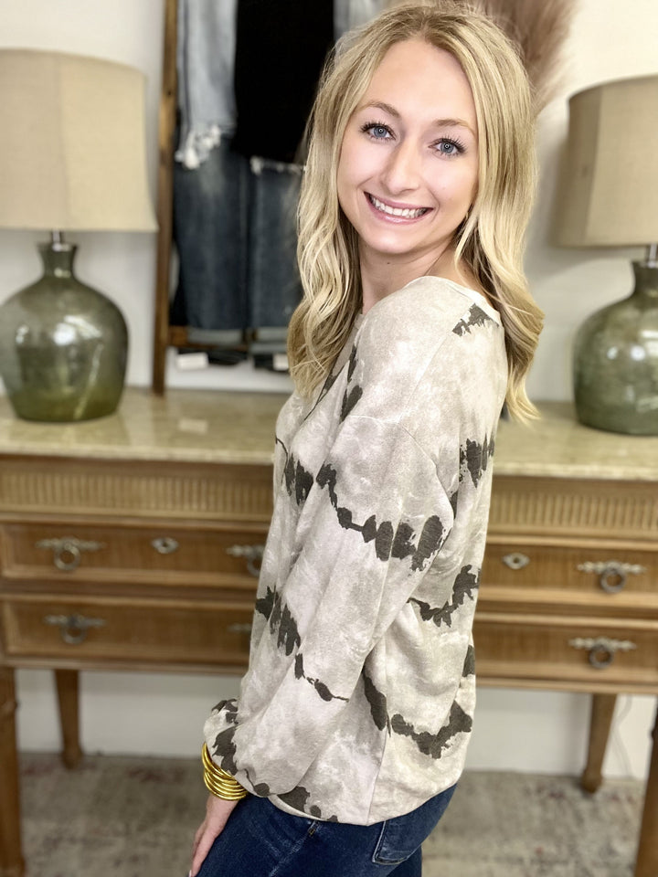 The Grey Banded Dyed Pullover