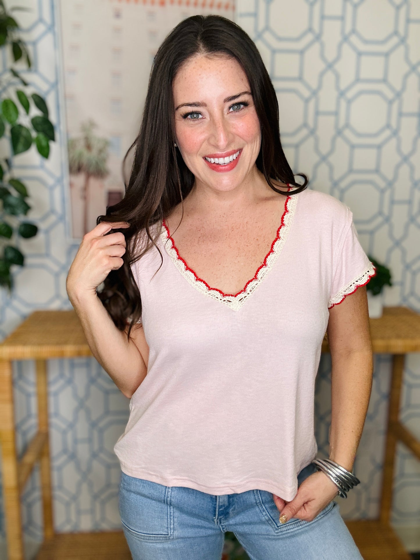 The Scalloped Tee- 3 colors