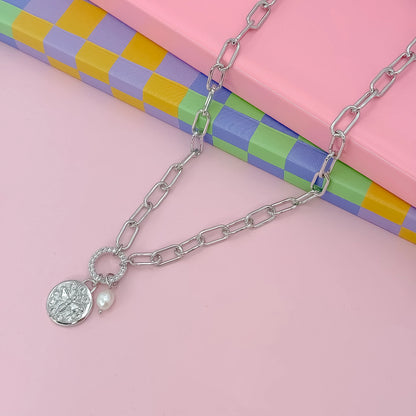 The STEAL Bee Divine Necklace