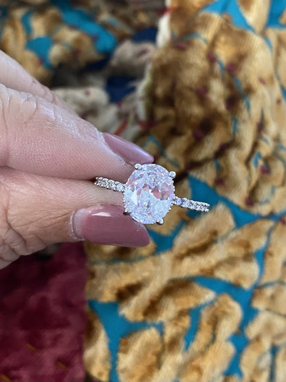 The Oval Upgrade Ring