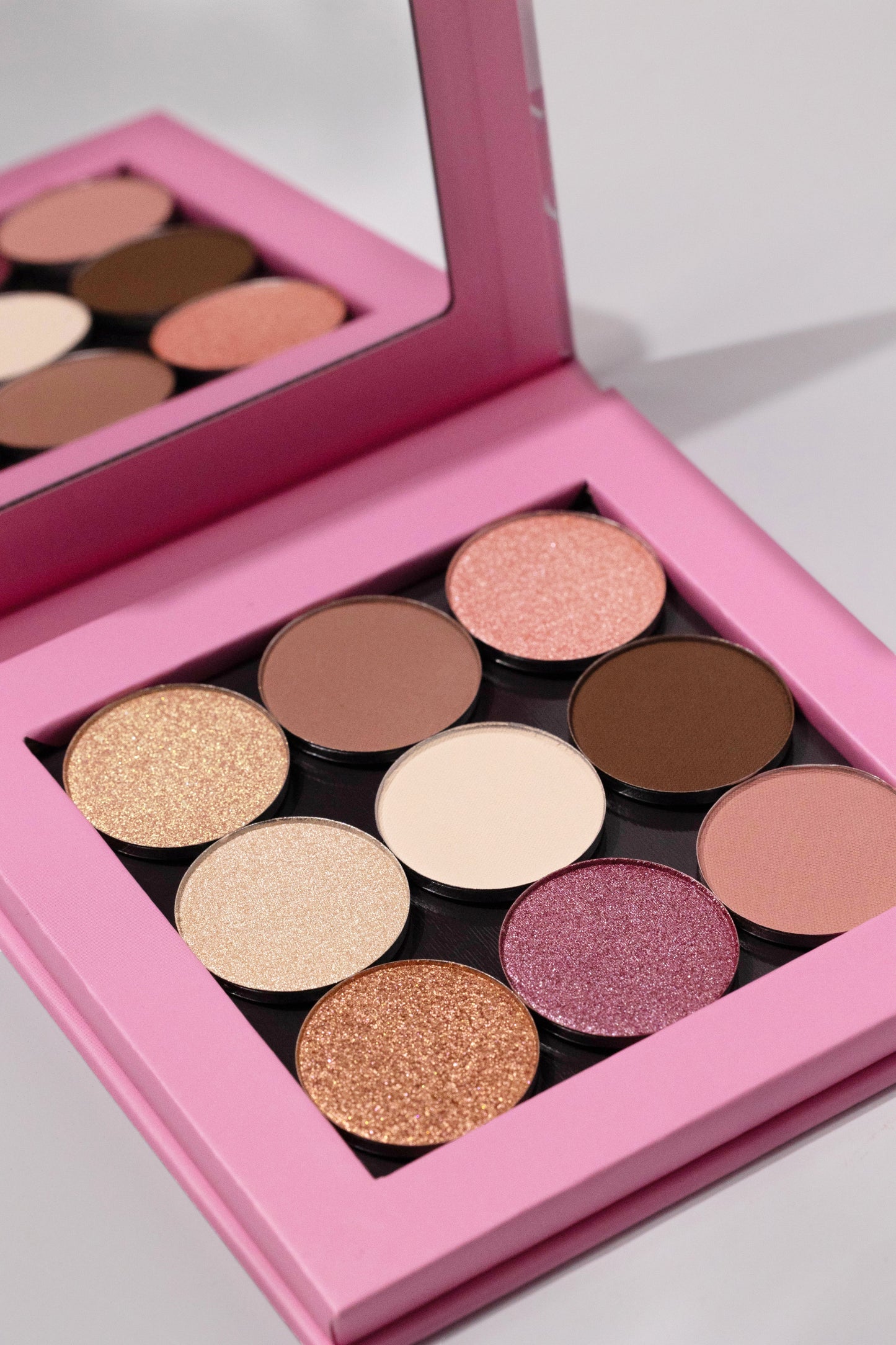 C&D Magnetic Eyeshadow