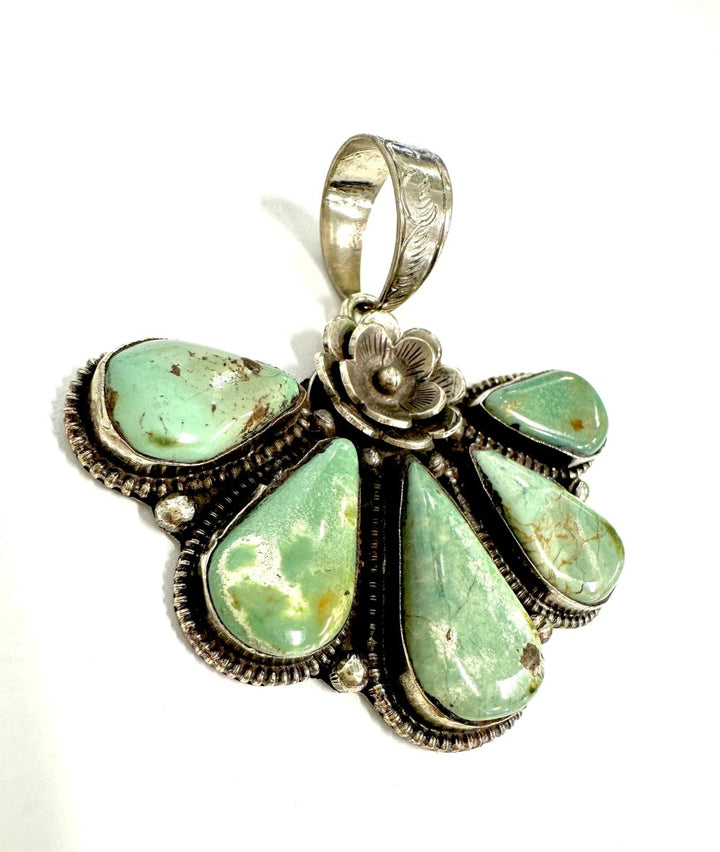 The Sage Pendant with Center Flower