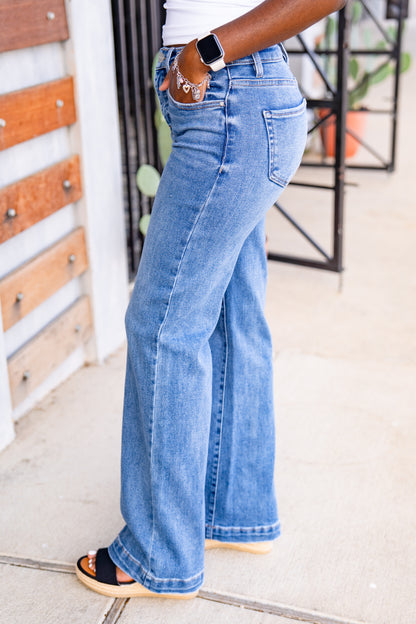 The Grant Jeans in Medium