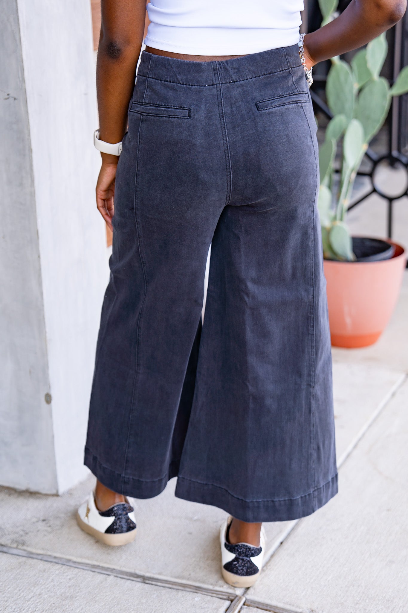 The Larson Wide Leg Pants