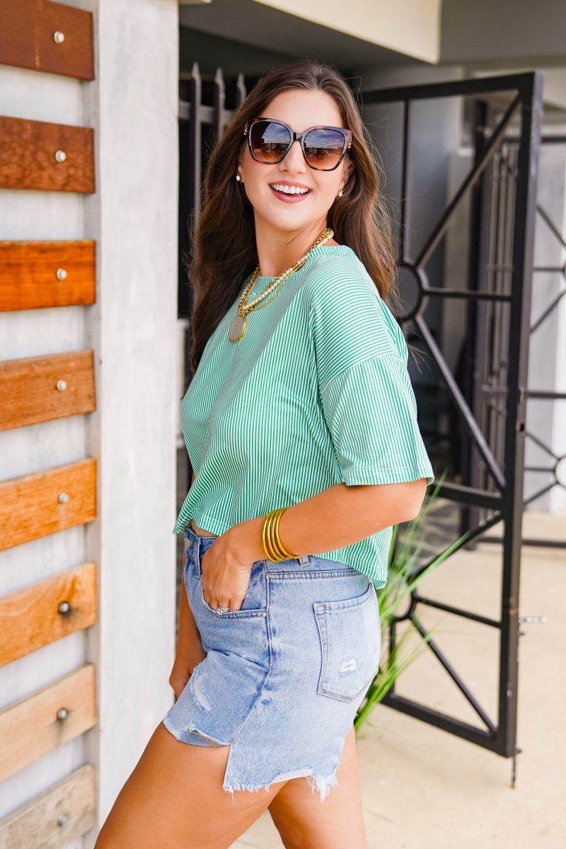 The Buckley Ash Crop Tee in Kelly Green Stripe