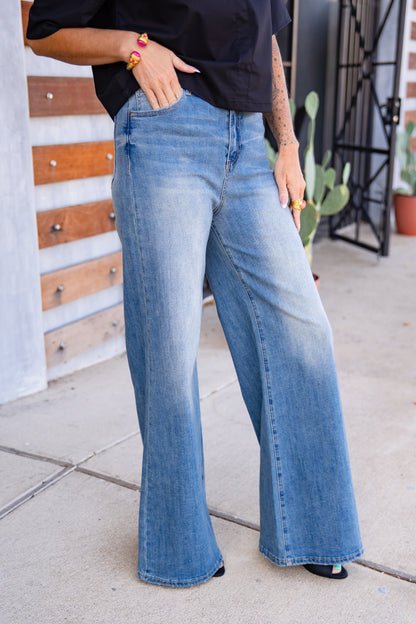 The Special Wide Leg Jeans