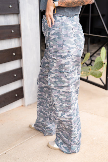 The Buckley Cargo Jeans in Camo-AS