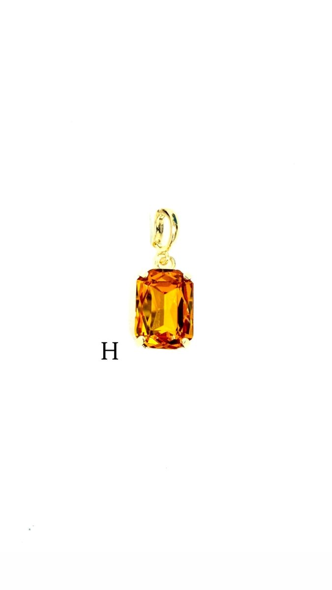 The Magic Mini Queen Charm