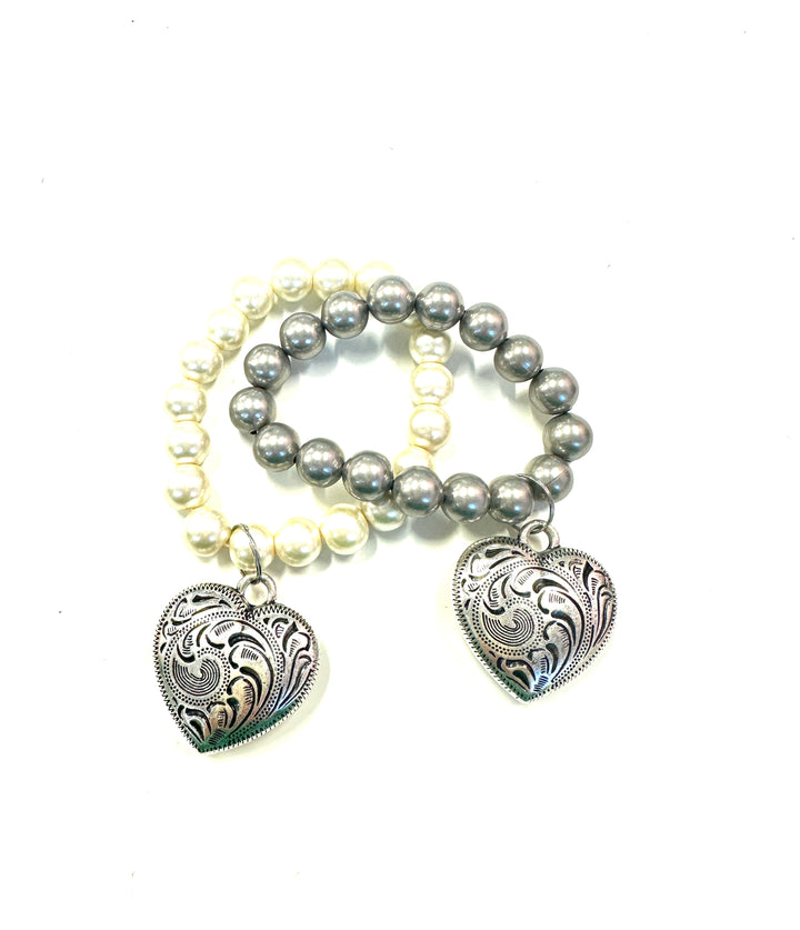 The Scroll Heart Stretch Bracelet- 2 Colors