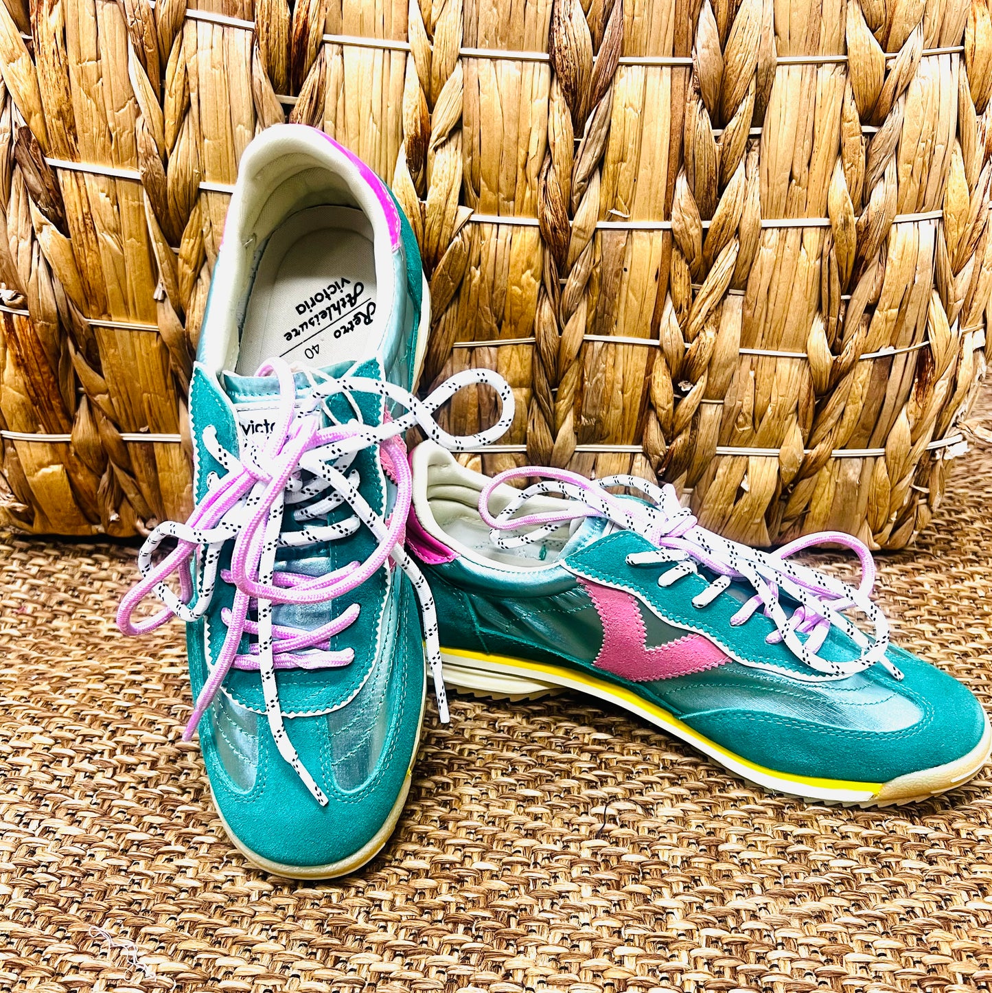 The Victoria Metallic Sneaks in Jade