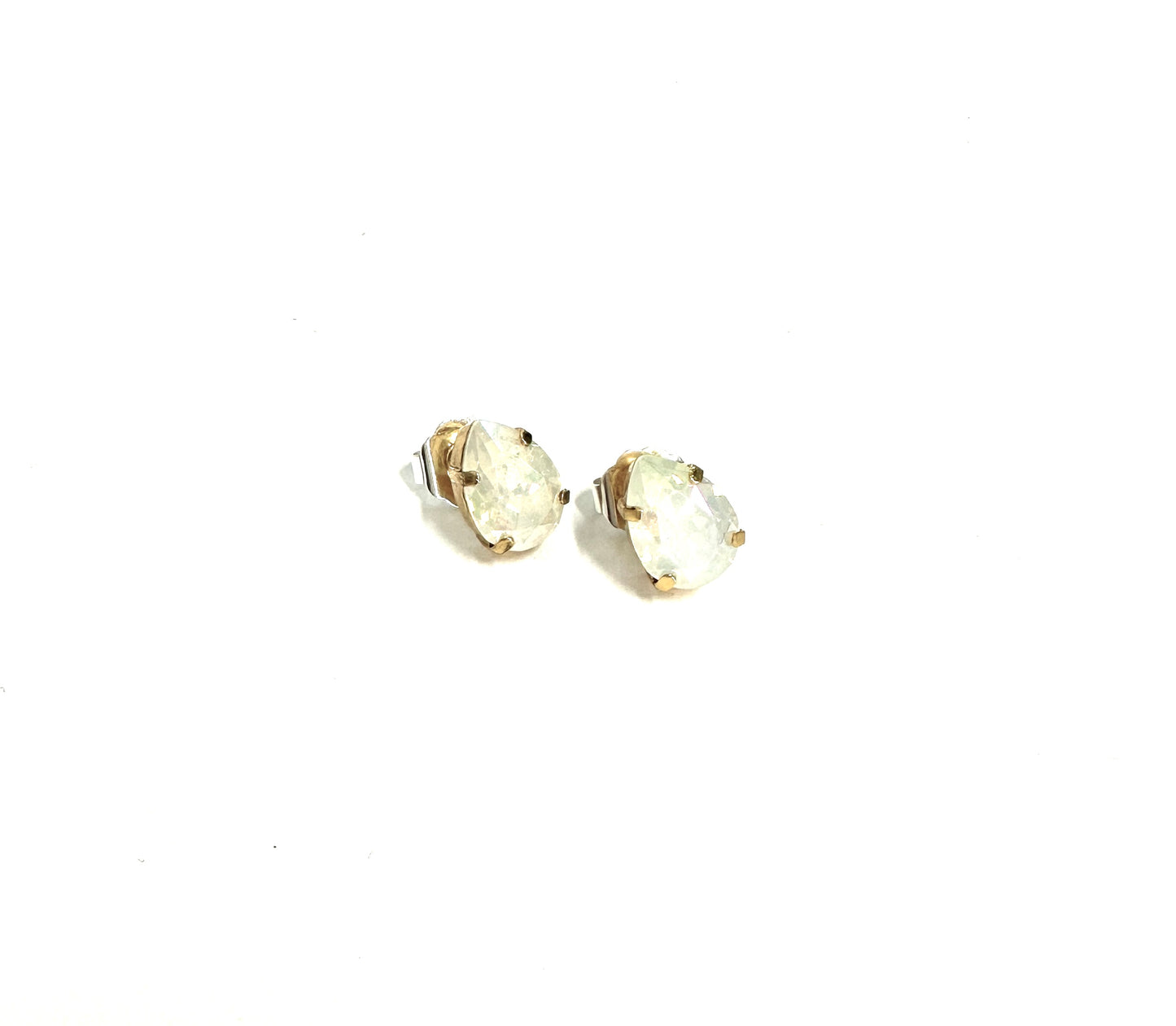 TOVA Lumi Studs