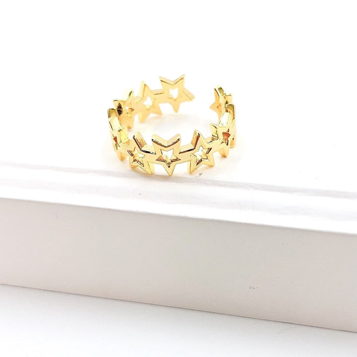 The Multi Star Ring
