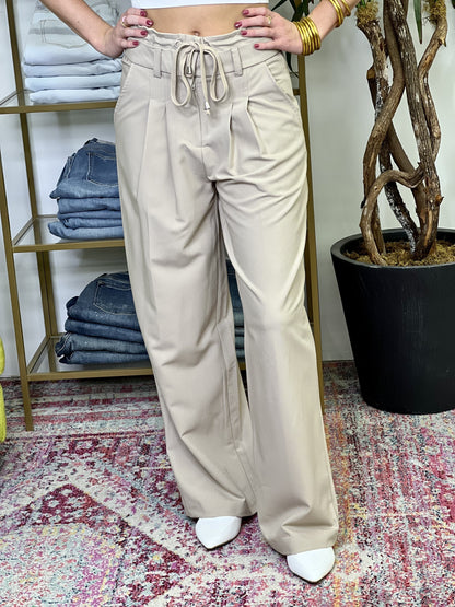 The Weekday Pants in 2 Colors/AS