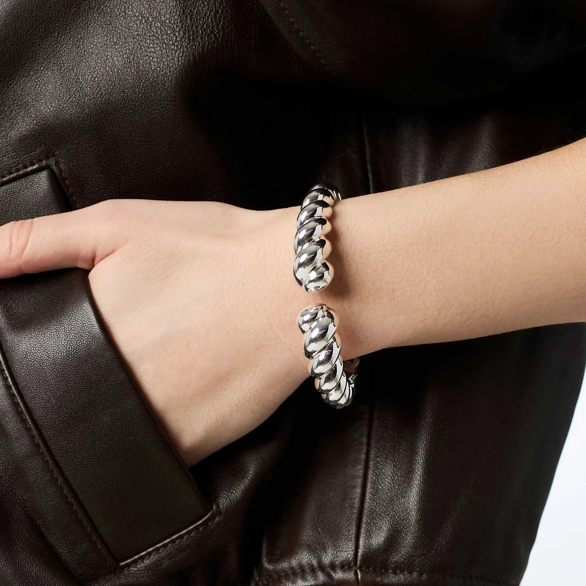 JV Ravello Cuff