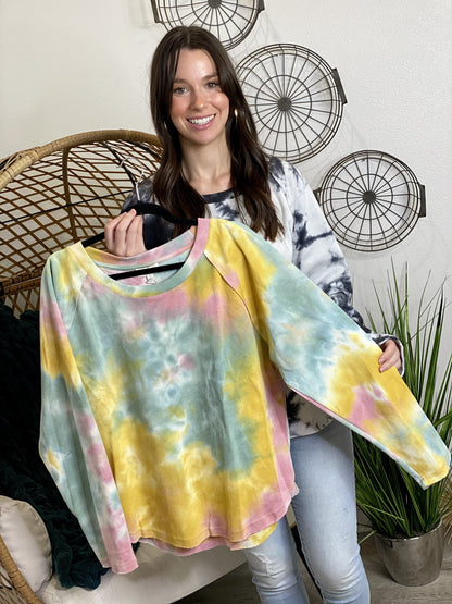 The Dyed Raglan Top - 2 Colors