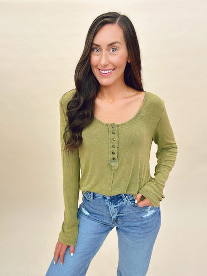 The POL Henley in 2 Colors