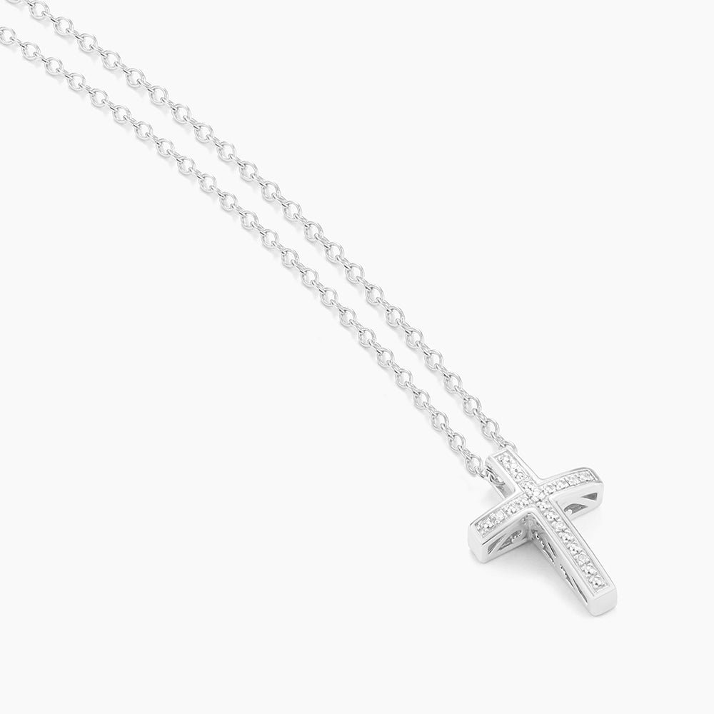 ES Classic Cross Pendant Necklace
