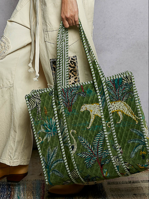 The Lyla Tote in Grass Green