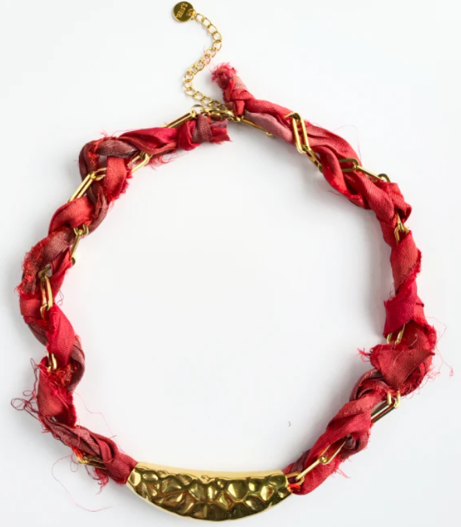 Don't Get It Twisted Collar