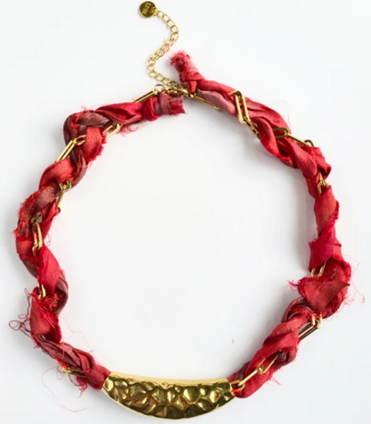 Don't Get It Twisted Collar